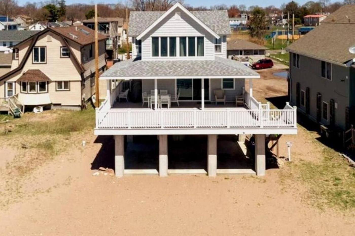 Cozy Beach - Direct Waterfront! East Haven Exterior foto