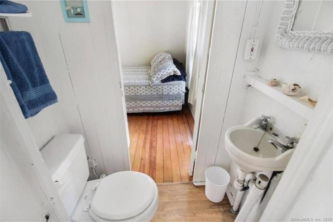 Cozy Beach - Direct Waterfront! East Haven Exterior foto